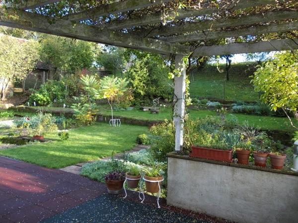 Le jardin vu de la grande terrasse